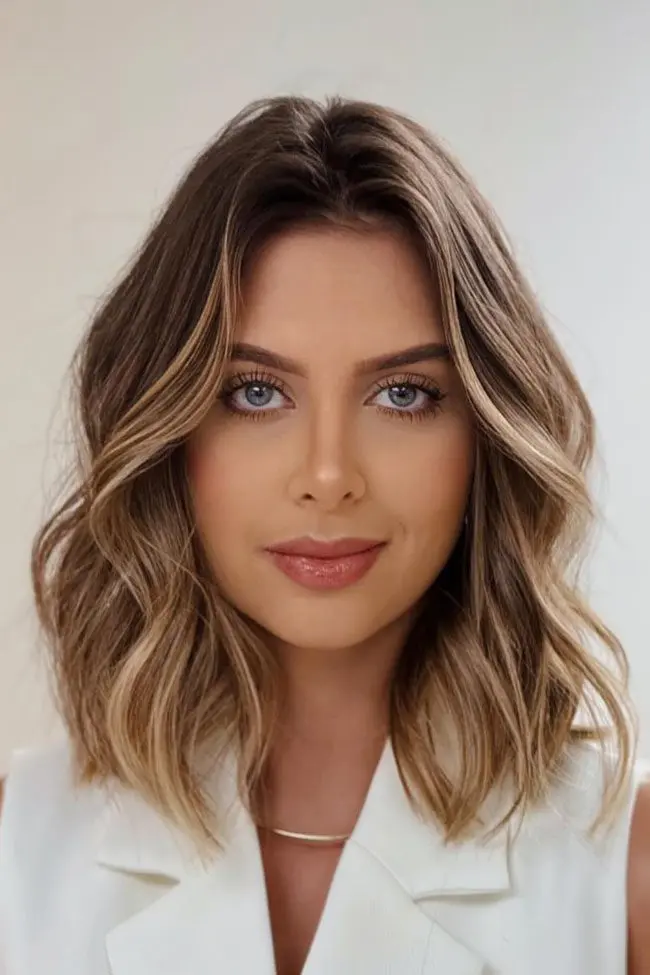 25 Shoulder Length H